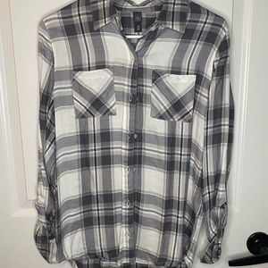 NWOT PLAID TOP